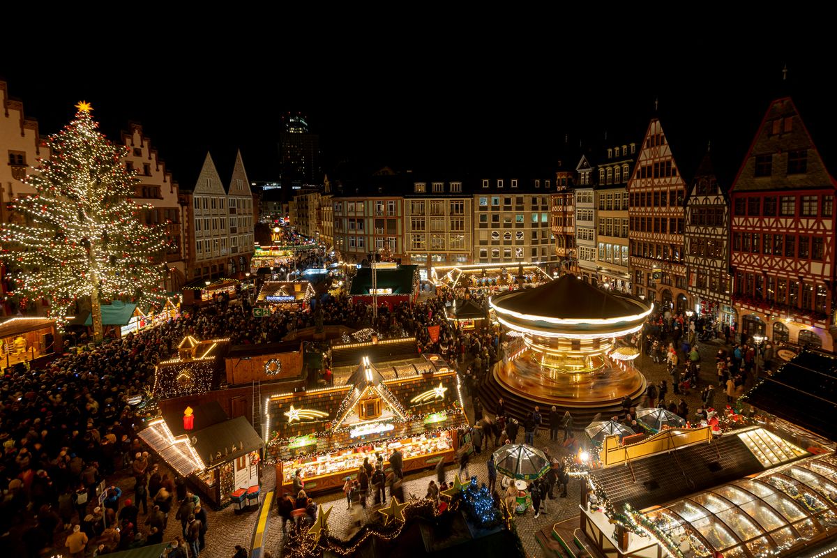 A general view shows the Christmas Market in Frankfurt am Main, western Germany on November 21, 2022. - The Frankfurt Christmas Market runs from the 21 of November to 22nd December. It is one of the largers and oldest Christmas Market in Germany. 