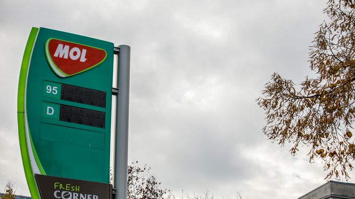 Mol benzinkút