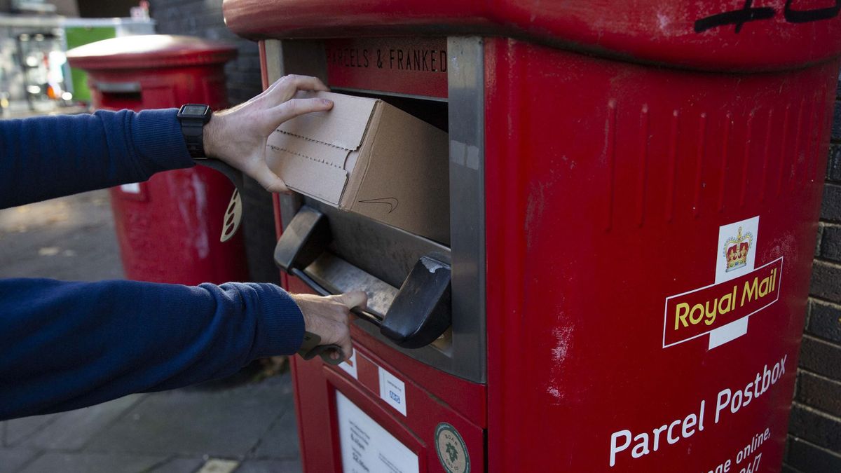 LONDON, UNITED KINGDOM - NOVEMBER 25: A Royal Mail box is seen as workers at Britain’s Royal Mail go on strikes around Black Friday and Christmas after Communication Workers Union (CWU) rejected a pay offer, on November 25, 2022, in London, United Kingdom. Members CWU will strike for 48 hours on Thursday and Friday and on 30 November and 1 December, and will also carry out single days of action on 9, 11, 14, 15 and 23 December and on Christmas Eve. 