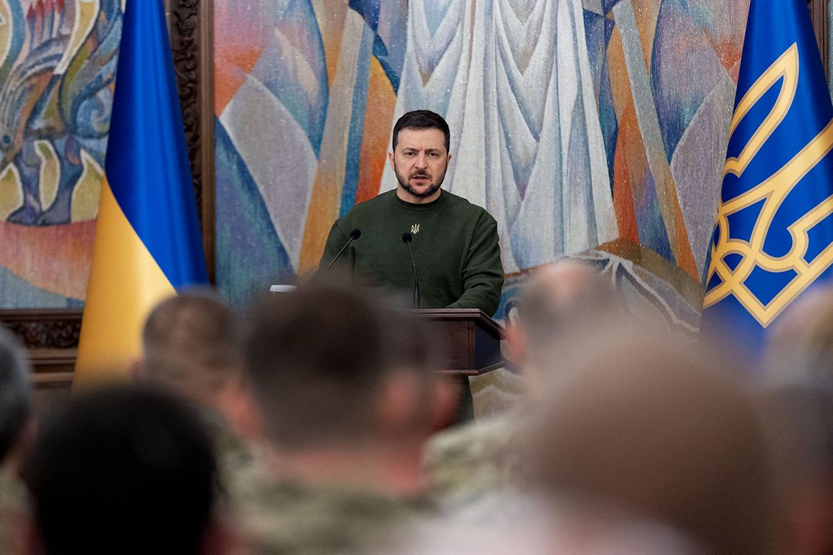 Ukrainian defenders presented state awards