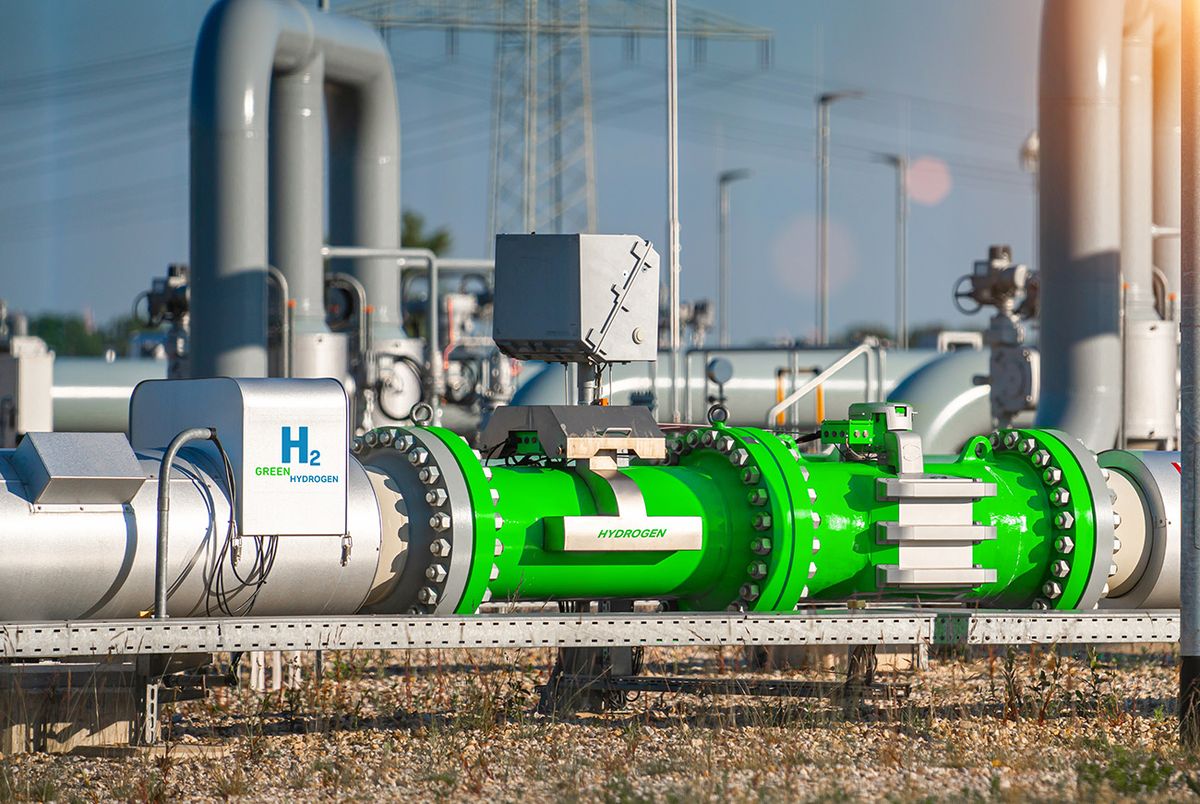 Green,Hydrogen,Renewable,Energy,Production,Pipeline,-,Green,Hydrogen,Gas Green Hydrogen renewable energy production pipeline - green hydrogen gas for clean electricity solar and windturbine facility. 