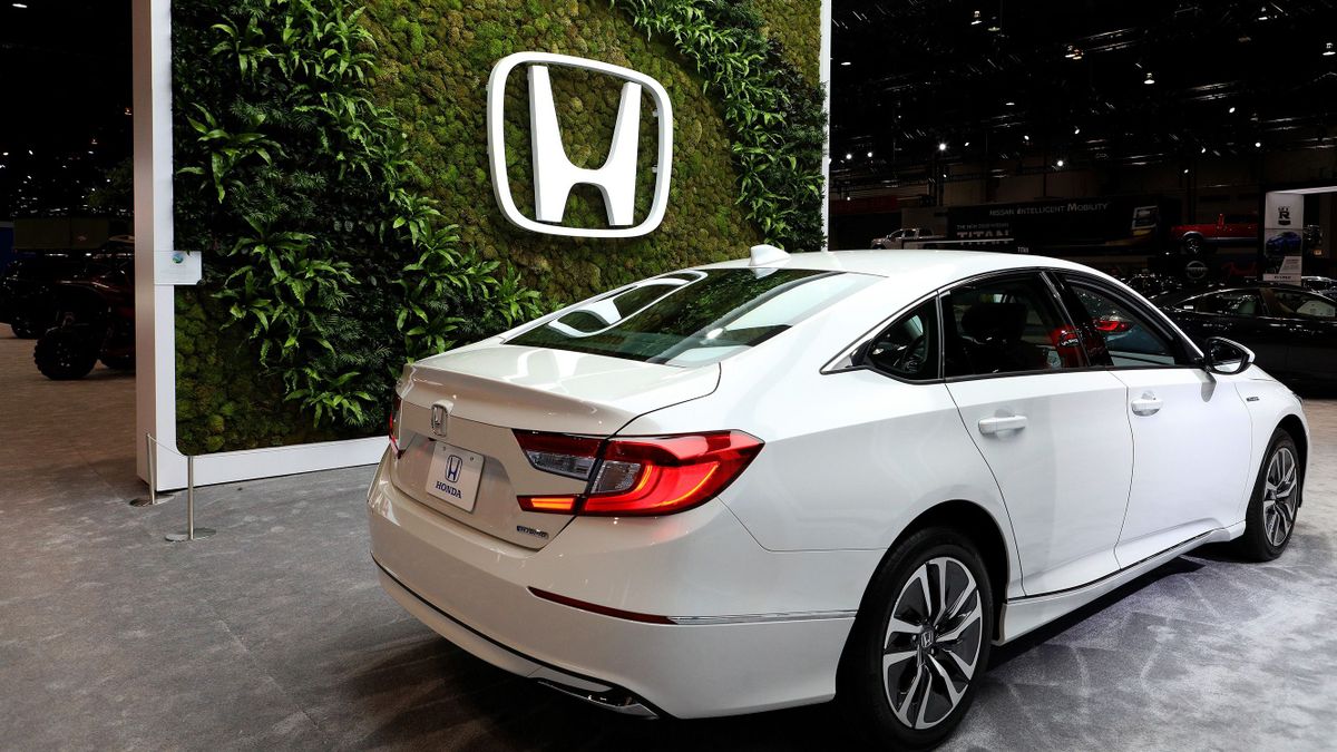 CHICAGO - FEBRUARY 06:  2020 Honda Accord Hybrid is on display at the 112th Annual Chicago Auto Show at McCormick Place in Chicago, Illinois on February 6, 2020.  (Photo By Raymond Boyd/Getty Images)