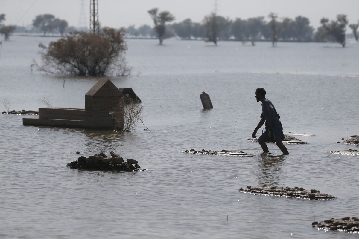 SINDH, PAKISTAN - NOVEMBER 11: Cemeteries, houses and farmlands, were flooded due to the flood disaster that took place in the Sinnd province of Pakistan in recent months and killed 1,400 people, on November 11, 2022 in Pakistan. 