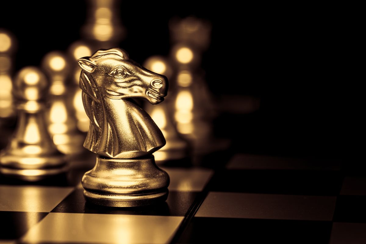 Gold,Luxury,Elegant,Chess,Horse,Piece,With,Black,Space,For