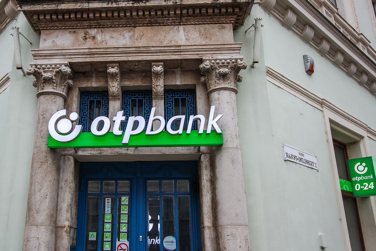 Daily Life In Eger OTP bank (otpbank) logo on a building is seen in Eger, Hungary on 3 November 2019  (Photo by Michal Fludra/NurPhoto via Getty Images)