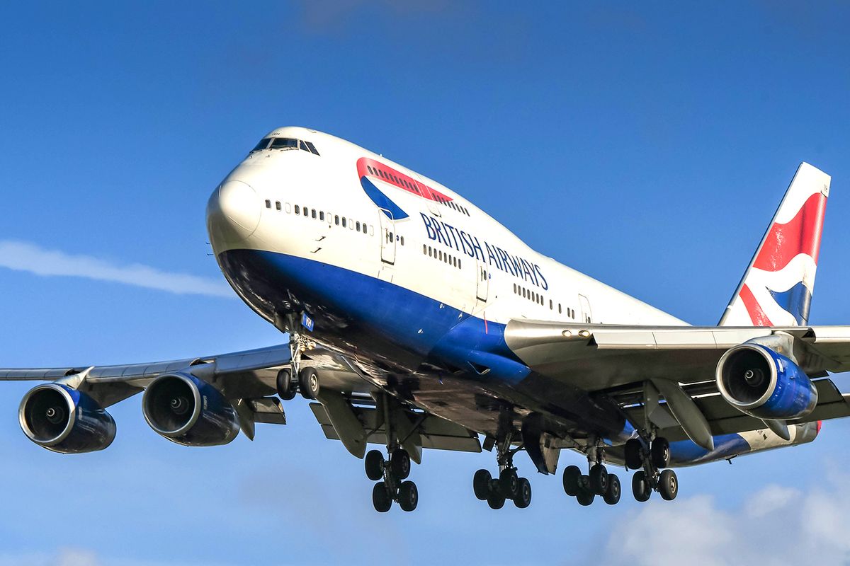 London,,England,-,November,2018:,British,Airways,Boeing,747,"jumbo LONDON, ENGLAND - NOVEMBER 2018: British Airways Boeing 747 "Jumbo jet" long haul airliner landing at London Heathrow Airport.