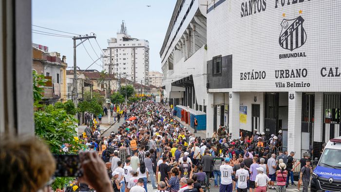 PELÉ; BOLSONARO, Jair