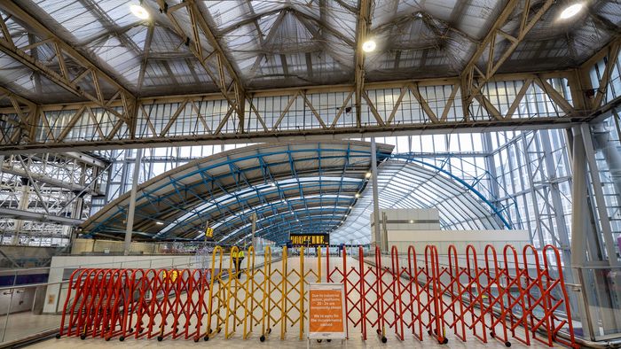 A general view of Waterloo Station during railway strike action in the City of London, UK, on Tuesday, Jan. 3, 2023. -Rail workers in Britain will go on strike for a majority of this week, causing disruption to transportation. (Photo by Manuel Romano/NurPhoto) (Photo by Manuel Romano / NurPhoto / NurPhoto via AFP)