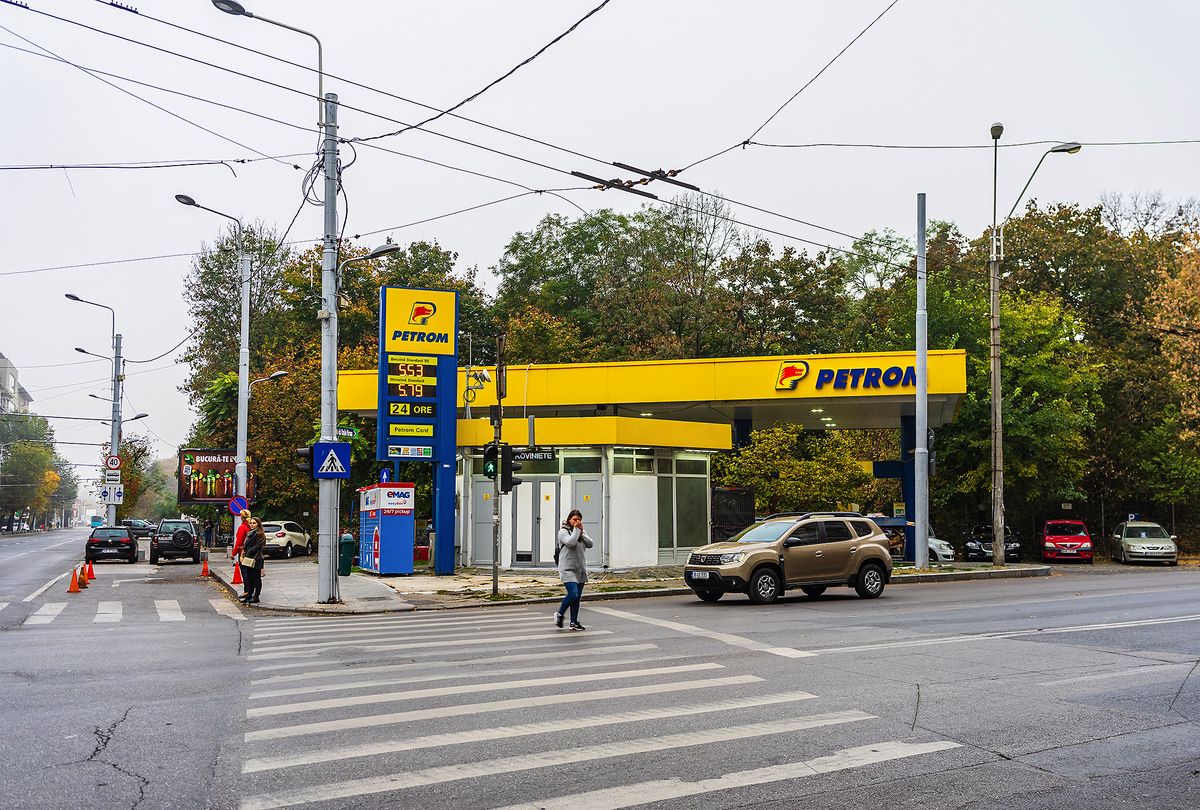 Petrom,Gas,Station,In,Downtown,Area,Of,Bucharest,,Romania,,2019