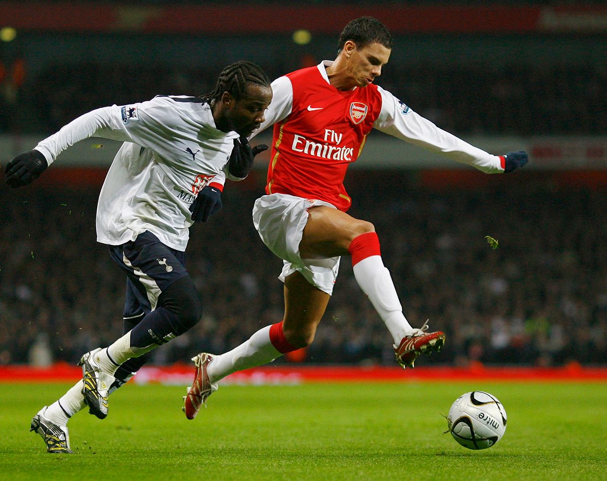 Carling Cup Semi Final 2nd Leg: Arsenal v Tottenham Hotspur LONDON - JANUARY 31:  Jeremie Aliadiere of Arsenal battles with Pascal Chimbonda of Tottenham Hotspur during the Carling Cup Semi Final Second Leg match between Arsenal and Tottenham Hotspur at the Emirates Stadium on January 31, 2007 in London, England.  (Photo by Shaun Botterill/Getty Images)