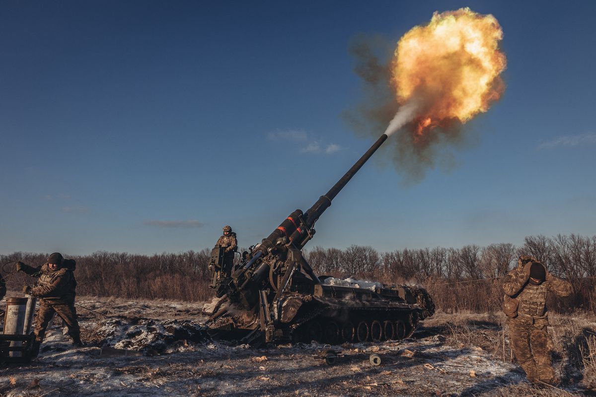 DONETSK, UKRAINE - JANUARY 07: Ukrainian soldiers work with "pion" artillery in the northern direction of the Donbass frontline as Russia-Ukraine war continues in Donetsk, Ukraine on January 7, 2023. Diego Herrera Carcedo / Anadolu Agency 
