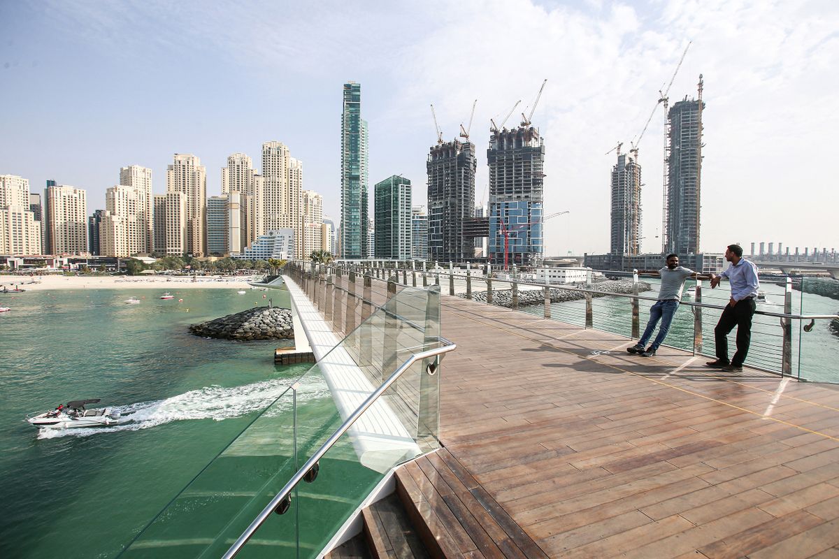 DUBAI - BLUEWATERS PEDESTRIAN BRIDGE