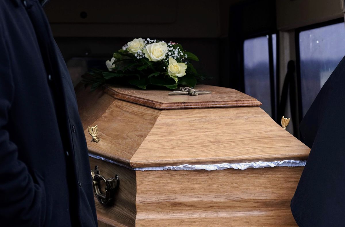 Coffin,During,The,Funeral,Ceremony Coffin during the funeral ceremony, koporsó, coffin, funeral, temetés, gyász, búcsú