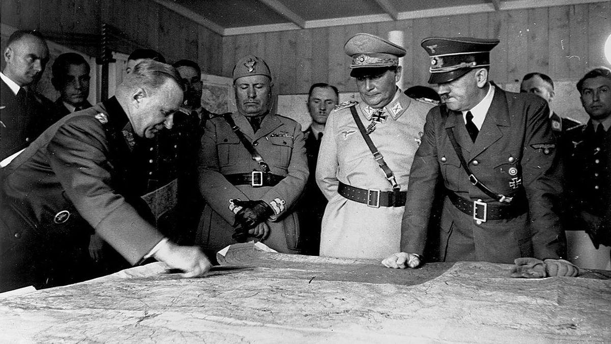 Mussolini Visits OKH Mauerwald Headquarters
