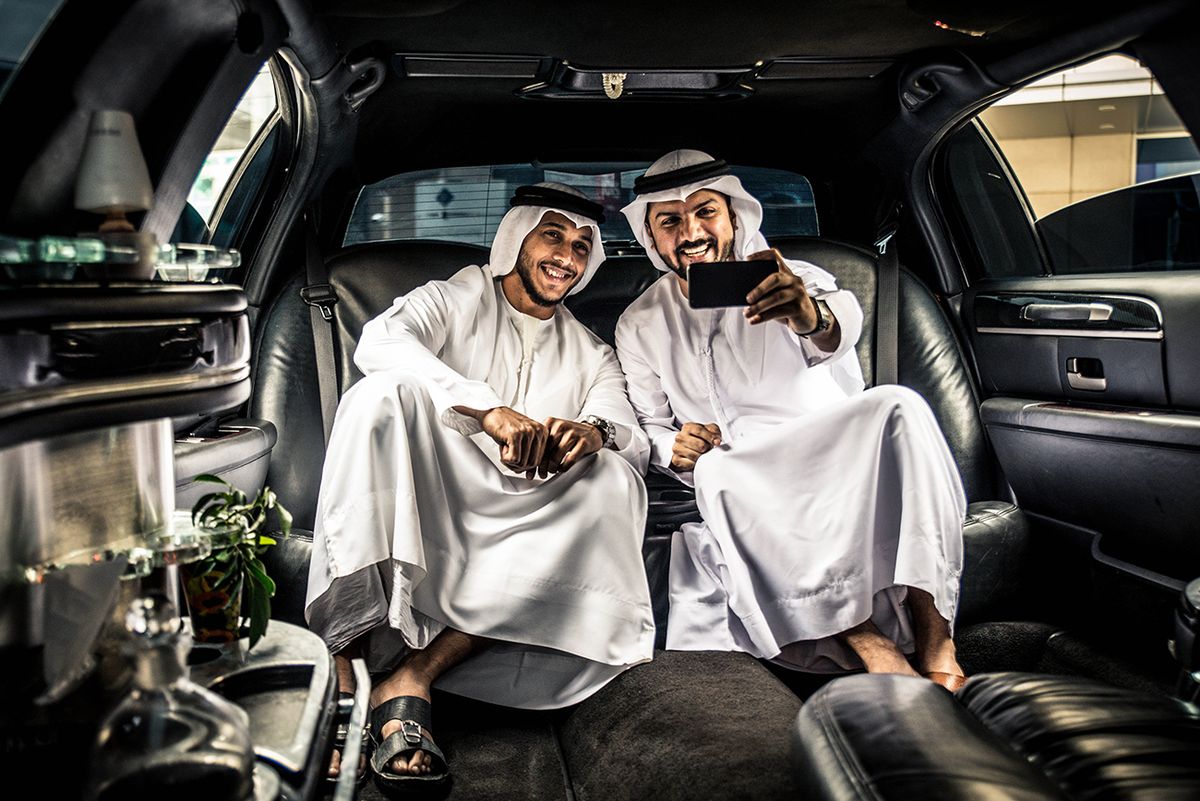 Arabic,Businessmen,In,Dubai