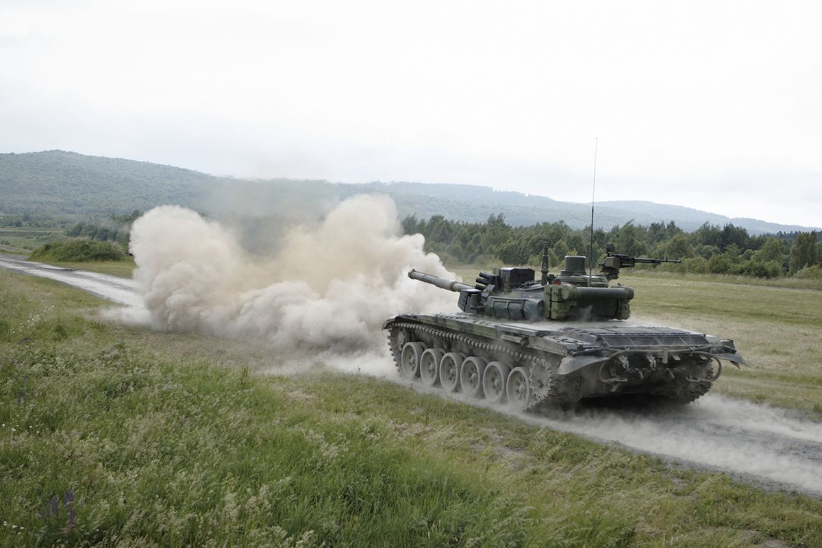 Army tank, Army tank, T-72, M4CZ,bularia,tank,ukraine,russia,war, 