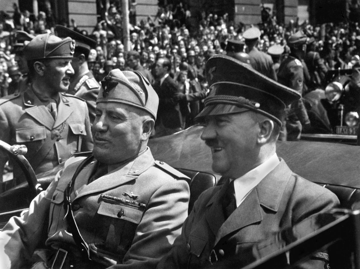 Hitler,And,Mussolini,In,Munich,,Germany,,June,18,,1940.,Hitler