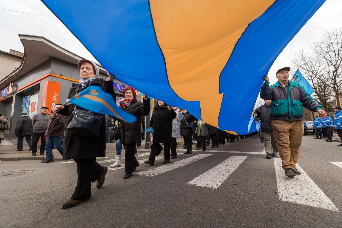 Marosvásárhely, 2019. március 10.Résztvevők Székelyföld területi autonómiájáért tartott marosvásárhelyi tüntetésen a székely szabadság napján, 2019. március 10-én