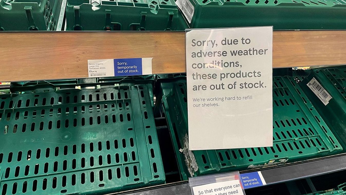 Bad Weather To Blame For Fresh Veg Shortage BURGESS HILL, ENGLAND - FEBRUARY 22: Empty shelves are seen in the fruit and vegetable aisles of a Tesco supermarket on February 22, 2023 in Burgess Hill, United Kingdom. Supermarkets say bad weather in Spain and Morocco last year are to blame for the latest shortages in tomatoes, bell peppers, cucumbers and other salad items across the UK, rationing them to customers. (Photo by Jane Sherwood/Getty Images)