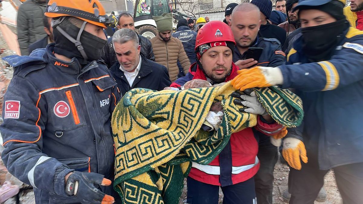 2 siblings rescued under rubble 58 hours after 7.7 magnitude Kahramanmaras Earthquake