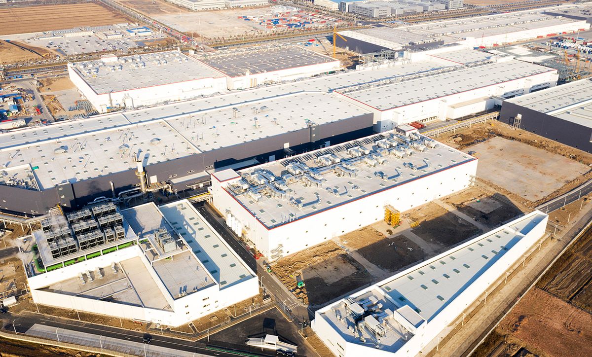 Tesla Model Y producing in Shanghai
Aerial photo shows hundreds of Tesla Model Y and Model 3 inside its Gigafactory in Shanghai, China, 2 January 2020. (Photo by Stringer / Imaginechina via AFP)