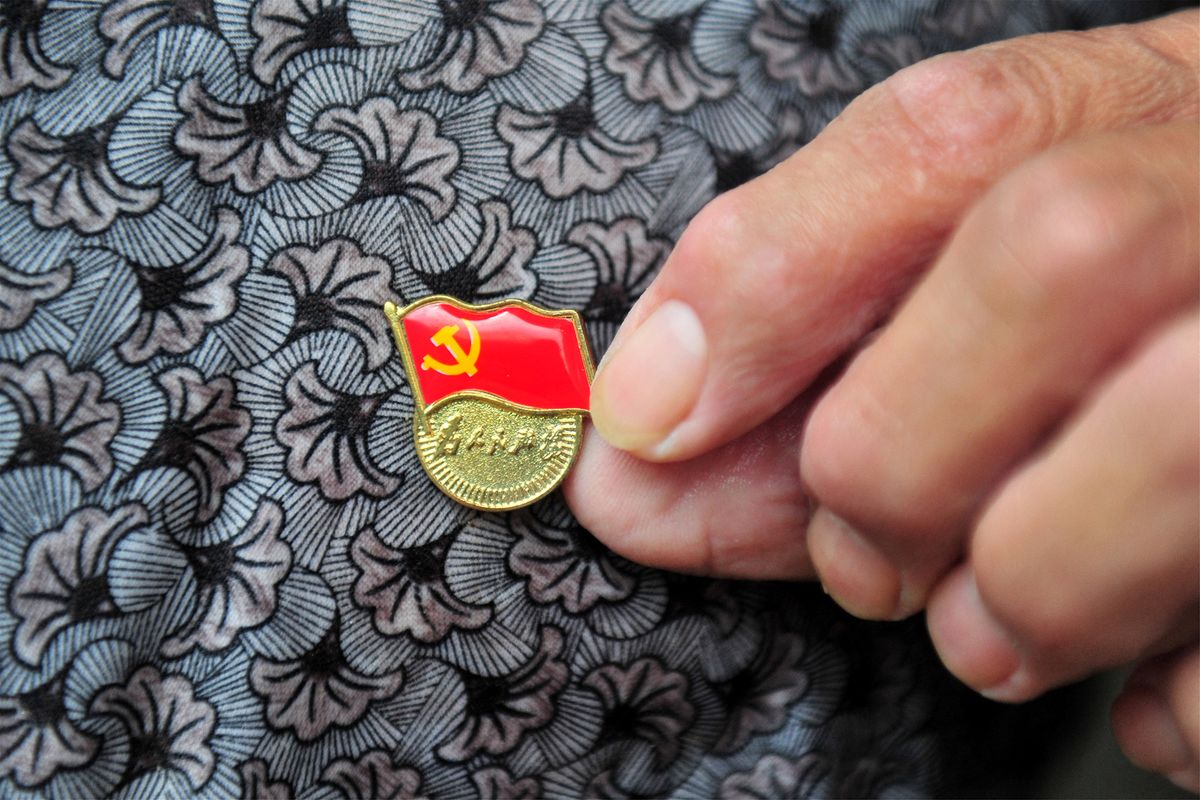 China revives 'comrade' in drive for Communist party discipline