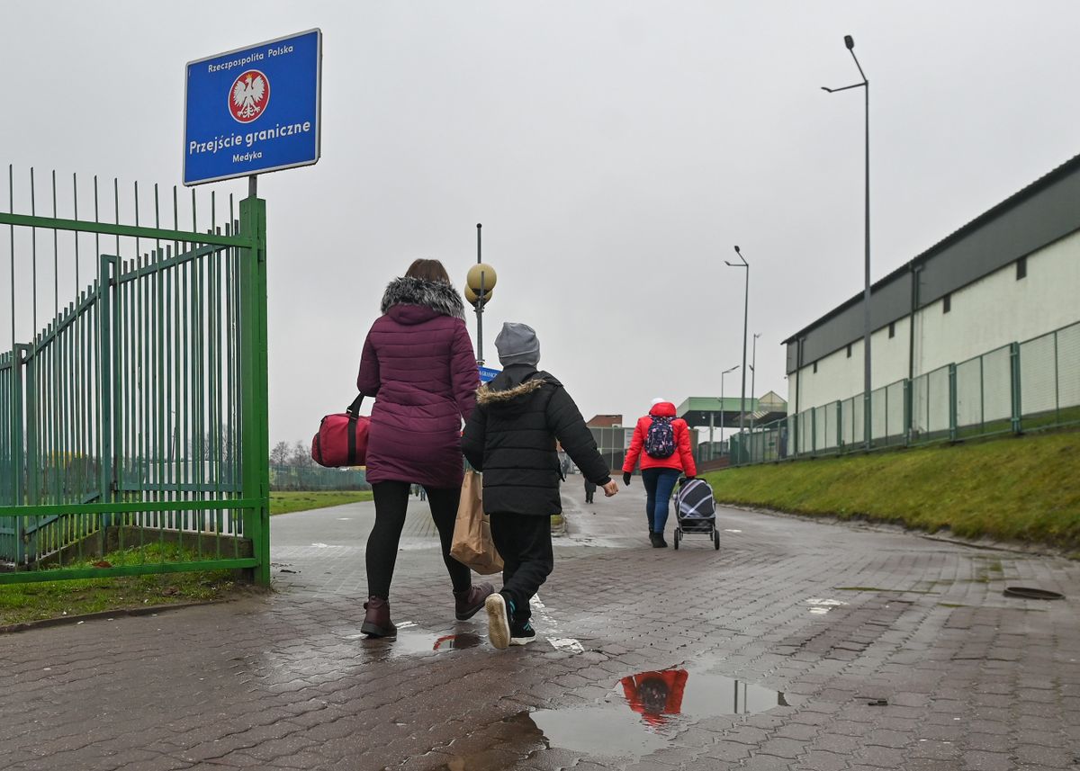 Ukrainians, going back home cross the Medyka border crossing station.On Tuesday, January 10, 2023, in Medyka, Subcarpatian Voivodeship, Poland. 