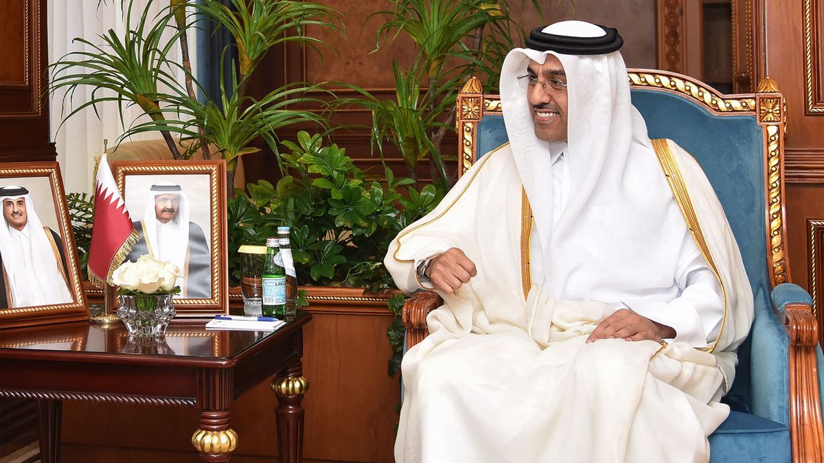 This handout picture provided by the Qatari Ministry of Labour shows the Gulf emirate's Labour Minister Ali bin Samikh al-Marri during a meeting with European Parliament vice president Eva Kaili in Doha on October 31, 2022. 