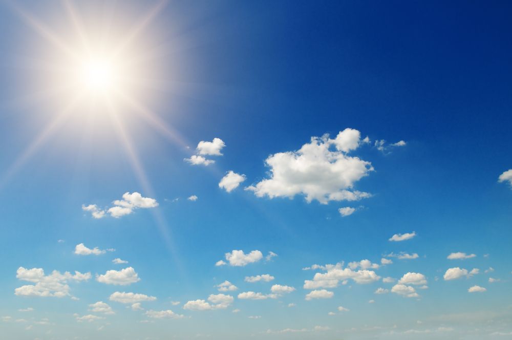 Strong,Sun,,Blue,Sky,And,Cumulus,Clouds
sunshine, nap, napsütés, tavasz, nyár, summer, jóidő