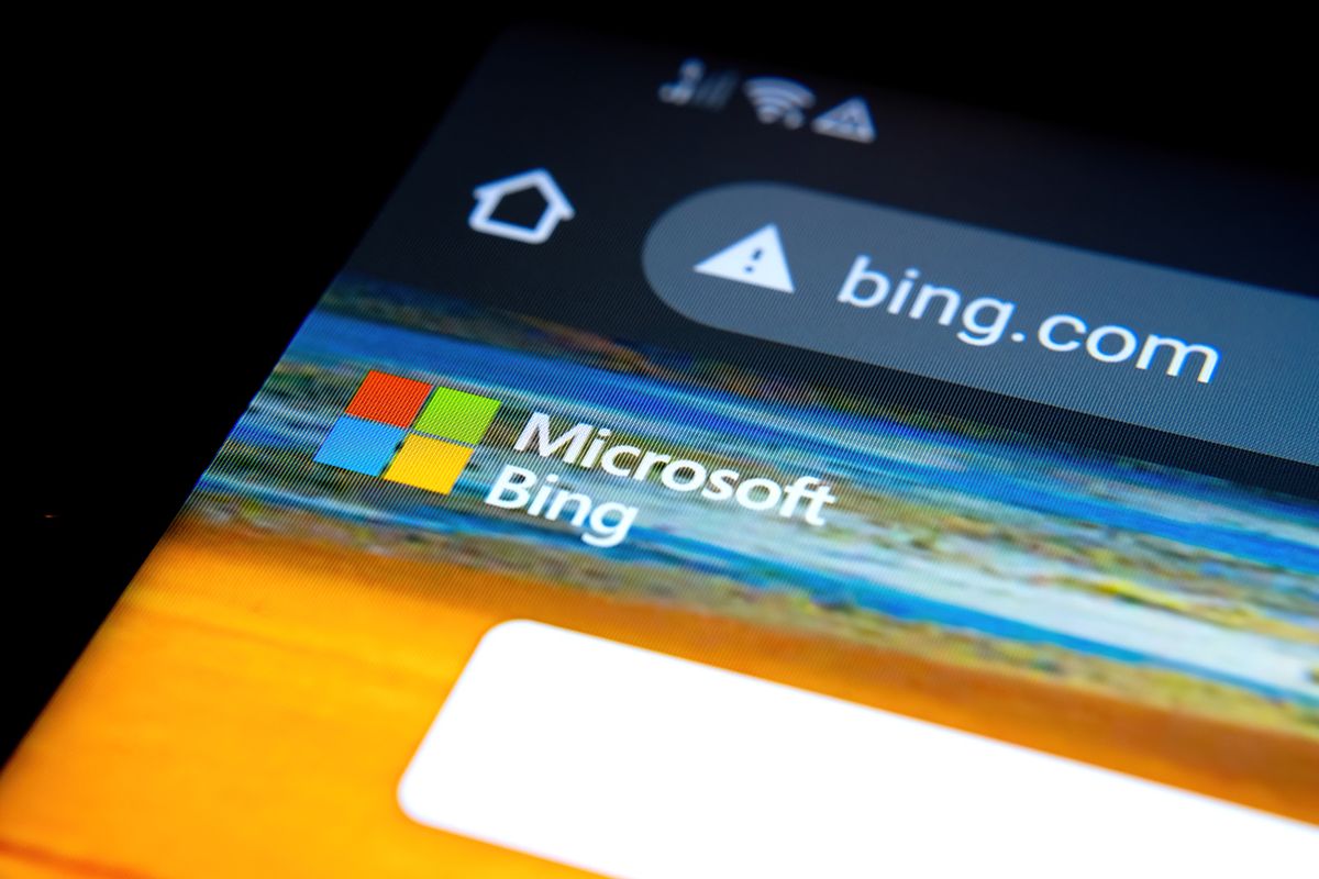 Edge,Of,Smartphone,With,Microsoft,Bing,Search,Engine,Website,In
Edge of smartphone with Microsoft BING search engine website in Google Chrome browser seen on screen. Selective focus. Stafford, United Kingdom, October 3, 2021.