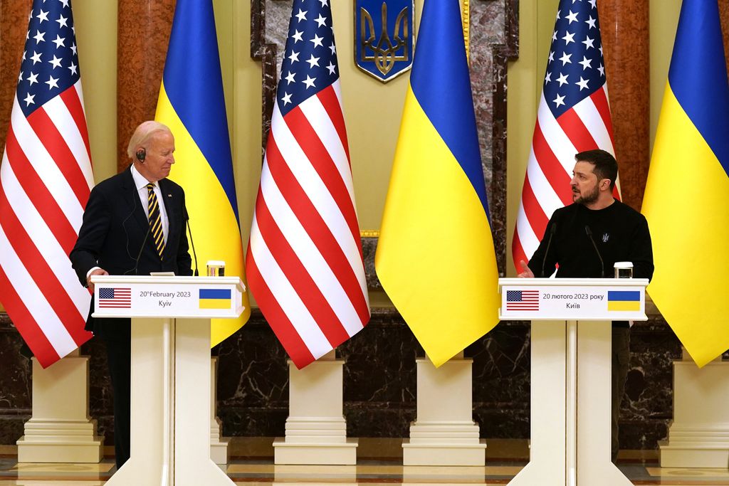 US President Joe Biden (L) and Ukrainian President Volodymyr Zelensky (R) attend a press conference in Kyiv on February 20, 2023. - US President Joe Biden promised increased arms deliveries for Ukraine during a surprise visit to Kyiv on February 20, 2023, in which he also vowed Washington's "unflagging commitment" in defending Ukraine's territorial integrity. 