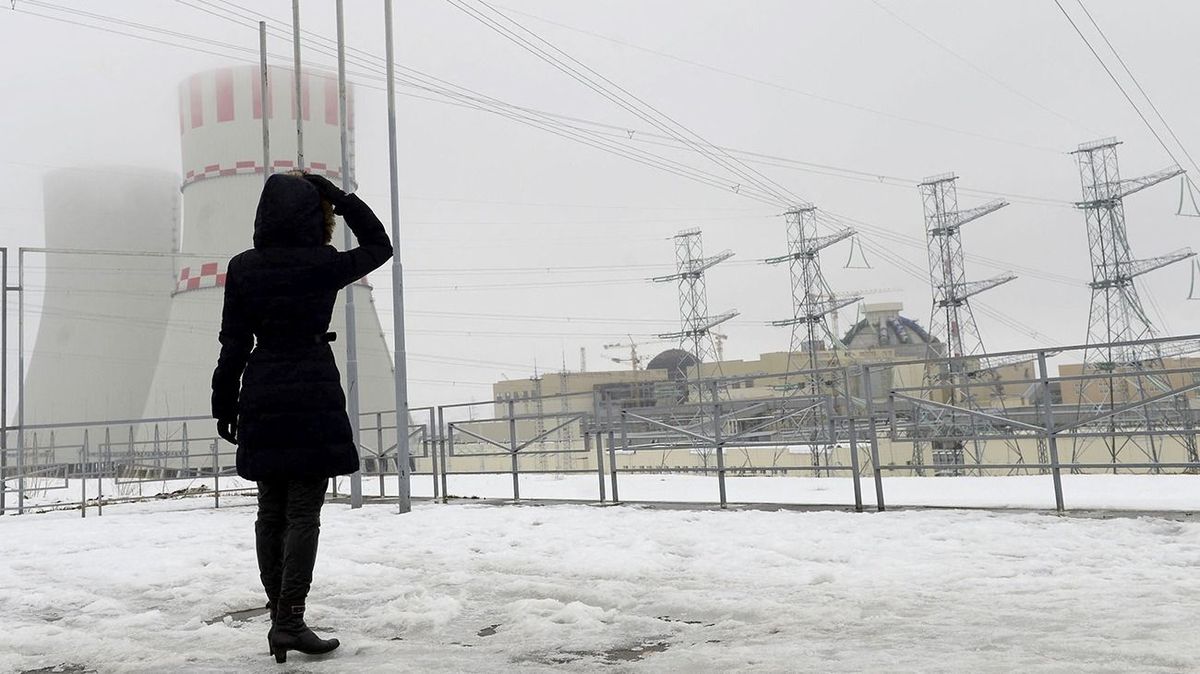 Russian Novovoronezh plant, sister project to Turkish first nuclear power plant NOVOVORONEZH, RUSSIA - MARCH 2:  Russia’s Novovoronezh plant in Voronezh Oblast, central Russia which is a sister project to Turkey's first nuclear power plant, the Akkuyu Nuclear Power Plant, is pictured on March 2, 2015. The Novovoronezh nuclear power station is vital to the development of the VVER design. Rosatom, Russia’s state-run atomic energy corporation, signed an agreement with Turkey in 2011 to build and operate a four-reactor nuclear power plant in the Mersin province on Turkey’s Mediterranean coast. Turkey plans to begin the infrastructure construction of the Akkuyu nuclear plant this year. This is a four-reactor facility in the Mersin province on Turkey's Mediterranean coast. Power from the nuclear plant will replace about 10 percent of hydrocarbon generated power in Turkey's power mix when it is fully operational. Sefa Karacan / Anadolu Agency (Photo by SEFA KARACAN / ANADOLU AGENCY / Anadolu Agency via AFP)