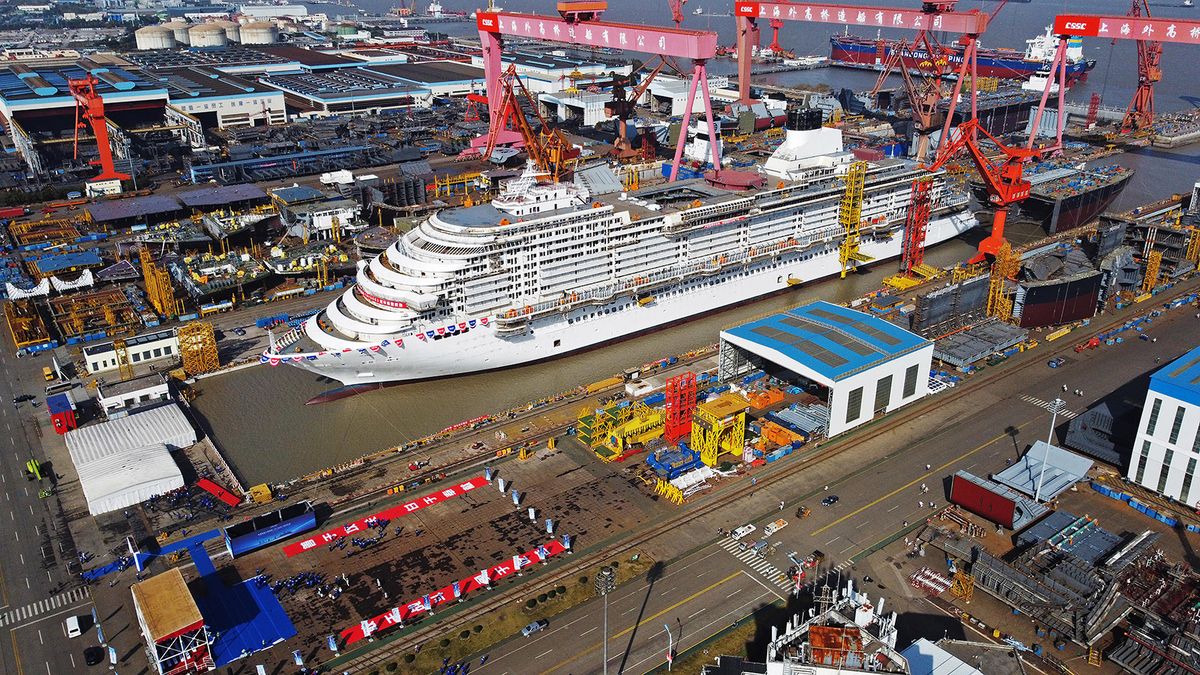 Floating Ceremony Of The First Large Cruise Ship Built-in-China