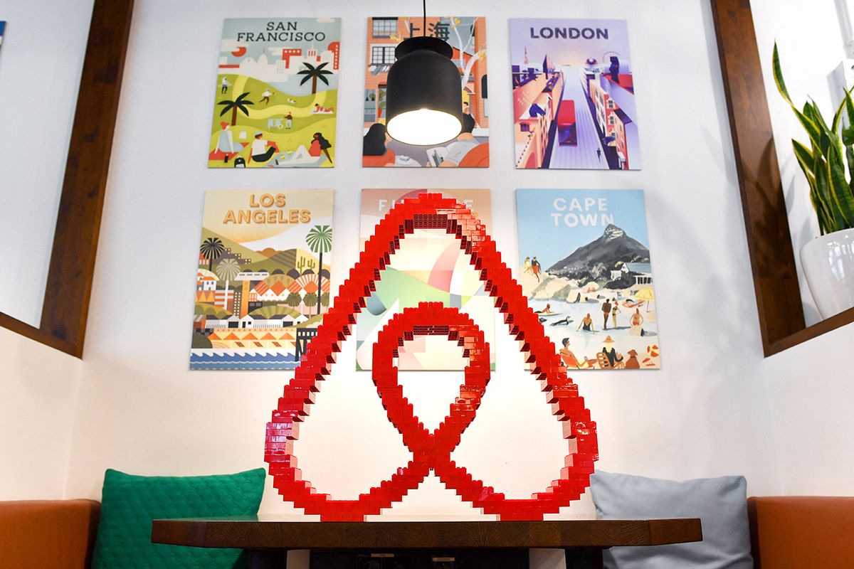 Airbnb
16 April 2018, Germany, Berlin: Airbnb's logo can be seen in Airbnb Germany GmbH's office in the Neue Schoenhauser Street. Airbnb is a community marketplace for people to book and rent accommodations Private and commercial lessors rent apartments with the support of agencies. Photo: Jens Kalaene/dpa-Zentralbild/dpa (Photo by JENS KALAENE / dpa-Zentralbild / dpa Picture-Alliance via AFP)