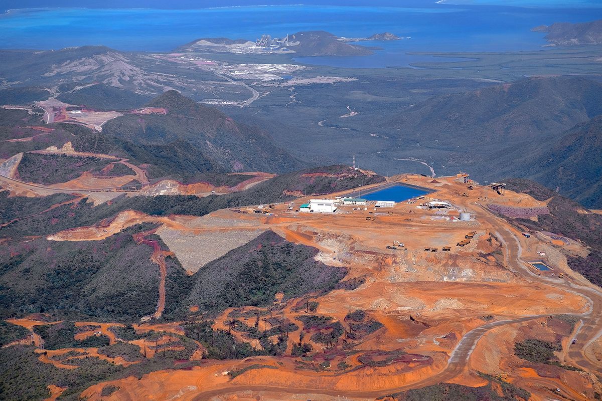 An aerial view taken on September 22, 2015 in Voh, in North Province, New Caledonia shows the Koniambo Nickel SAS (KNS) metallurgical plant belonging to Glencore and Societe miniere du Sud Pacifique. (Photo by THEO ROUBY / AFP)