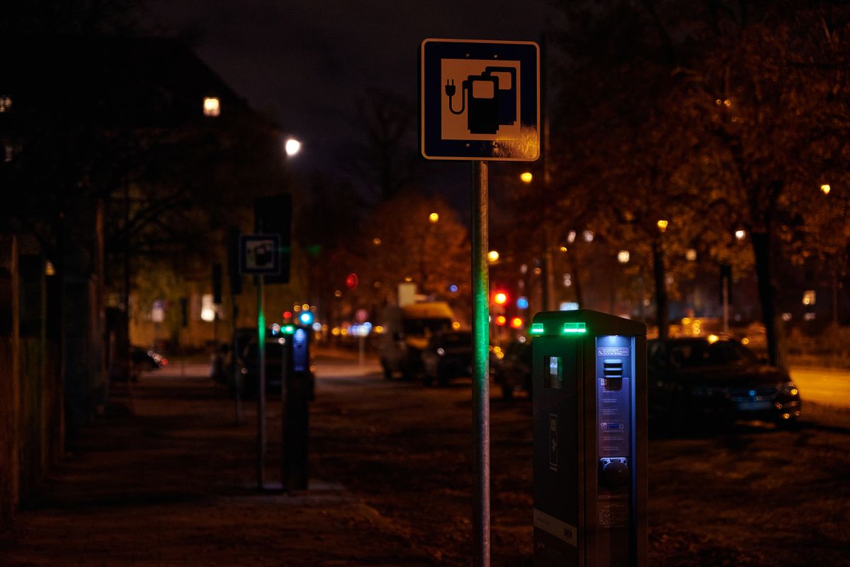Charching station by night. Empty charging station at night. Electric car charging station at night. Illuminated charging station by night.
EU, Németország