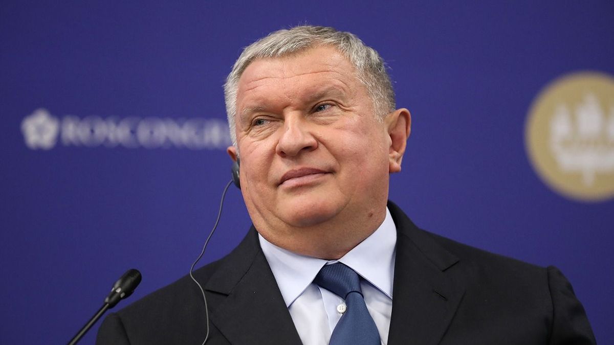 Opening Day of the St Petersburg International Economic Forum 2019
Igor Sechin, chief executive officer of Rosneft PJSC, reacts during a panel session on energy at the St. Petersburg International Economic Forum (SPIEF) in St. Petersburg, Russia, on Thursday, June 6, 2019. Over the last 21 years, the Forum has become a leading global platform for members of the business community to meet and discuss the key economic issues facing Russia, emerging markets, and the world as a whole. Photographer: Andrey Rudakov/Bloomberg via Getty Images