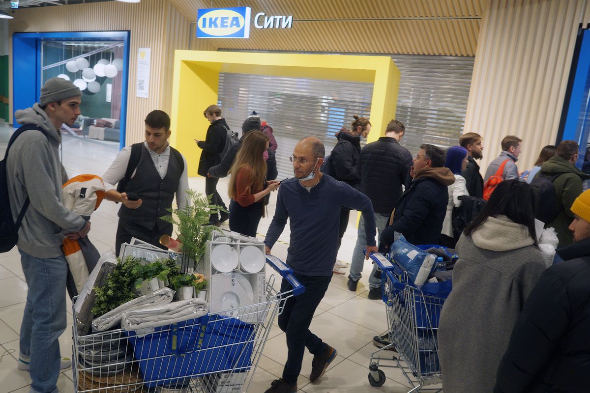 IKEA Closes Its Stores In Russia