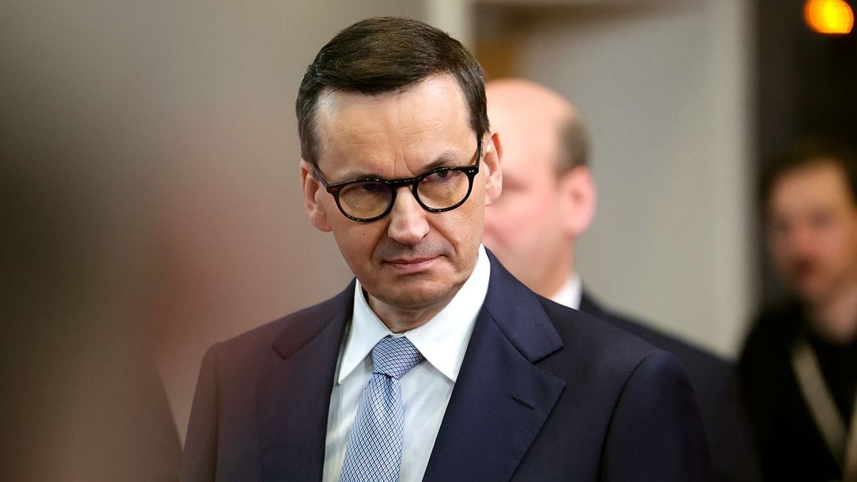 Meeting of the European Council in Brussels
epa10540752 Poland's Prime Minister Mateusz Morawiecki leaves after an EU summit at the European Council building in Brussels, Belgium, 24 March 2023. EU leaders met for a two-day summit to discuss the latest developments in relation to 'Russia's war of aggression against Ukraine' and continued EU support for Ukraine and its people. The leaders were also debating on competitiveness, single market and the economy, energy, external relations among other topics, including migration.  EPA/Olivier Matthys / POOL
epa10540752 Poland's Prime Minister Mateusz Morawiecki leaves after an EU summit at the European Council building in Brussels, Belgium, 24 March 2023. EU leaders met for a two-day summit to discuss the latest developments in relation to 'Russia's war of aggression against Ukraine' and continued EU support for Ukraine and its people. The leaders were also debating on competitiveness, single market and the economy, energy, external relations among other topics, including migration.  EPA/Olivier Matthys / POOL