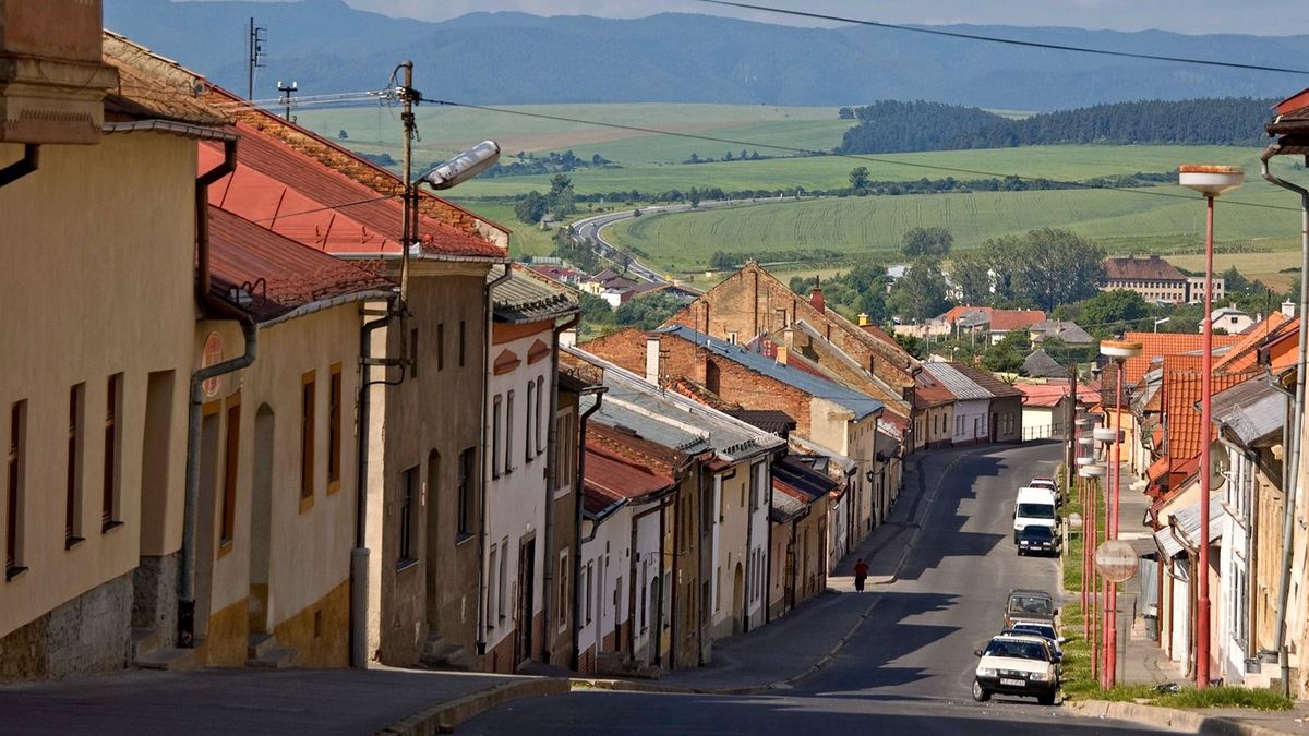 Street with houses.
Levoca, Presov, Slovakia, Eastern Europe, Europe