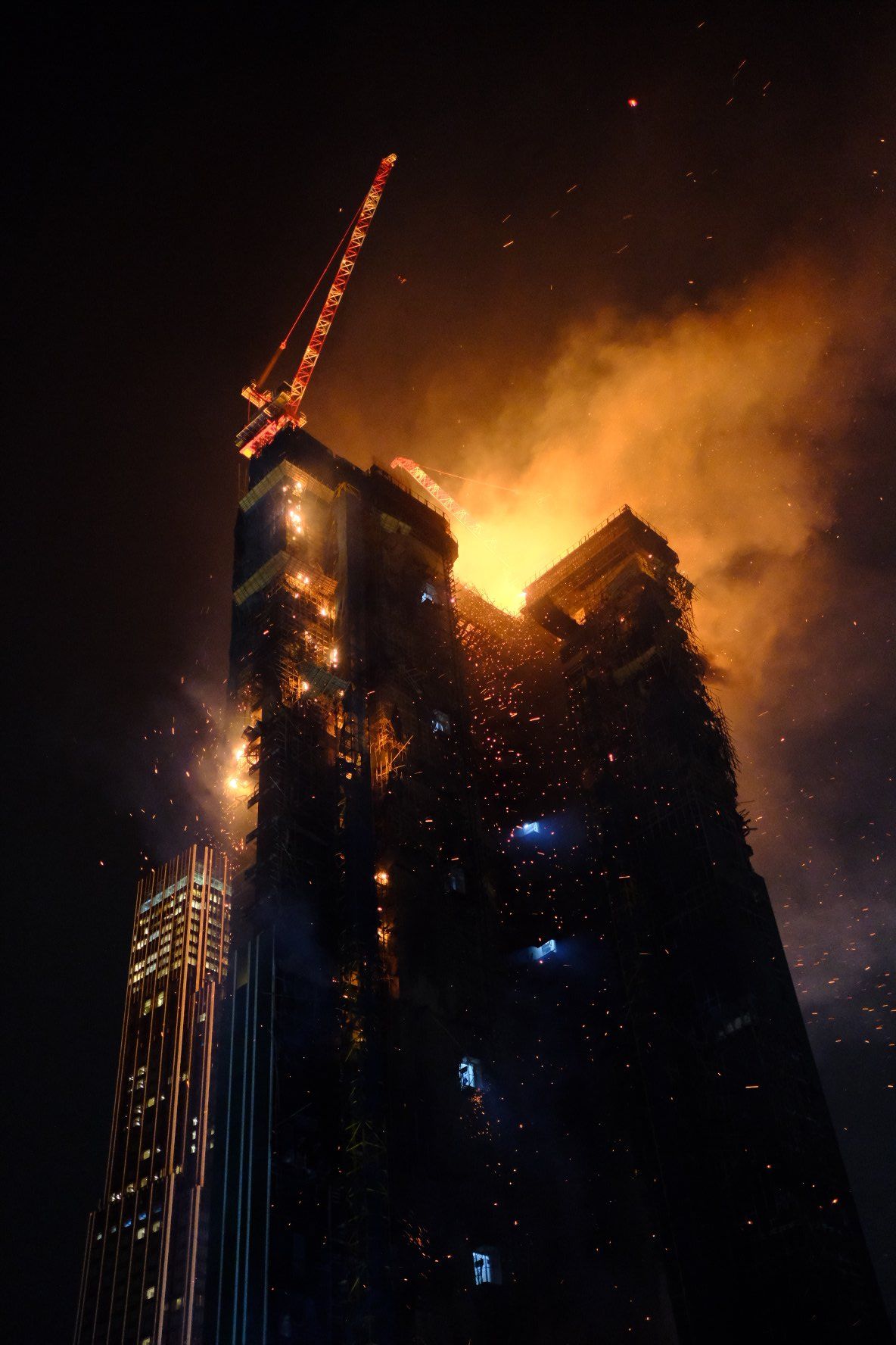 Hongkong, tűz, felhőkarcoló
