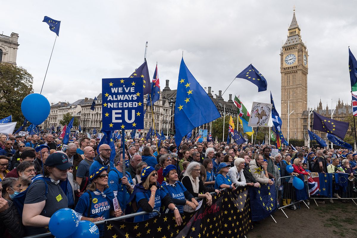 National March to Rejoin the EU in London LONDON, UNITED KINGDOM - OCTOBER 22: Pro-EU demonstrators take part in a rally in Parliament Square calling for the UK to rejoin the European Union in London, United Kingdom on October 22, 2022. The demonstrators argue that Brexit is putting strain on the economy through its impact on exports, immigration and labour market, exacerbating the current cost-of-living crisis. Wiktor Szymanowicz / Anadolu Agency (Photo by Wiktor Szymanowicz / ANADOLU AGENCY / Anadolu Agency via AFP)