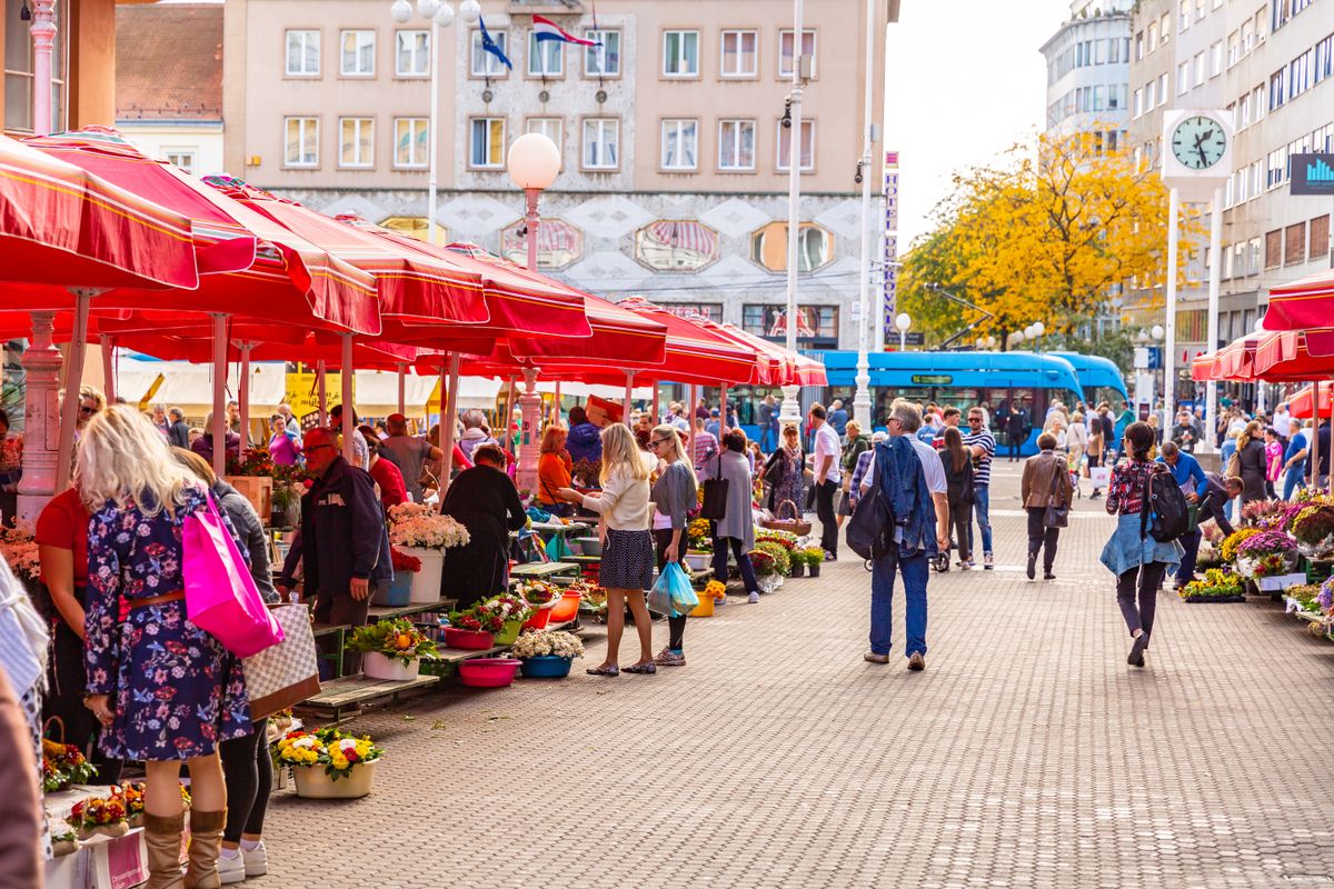 Zagreb,croatia-,October,21st,2019:,People,Doing,Shopping,At,Dolac,Market
