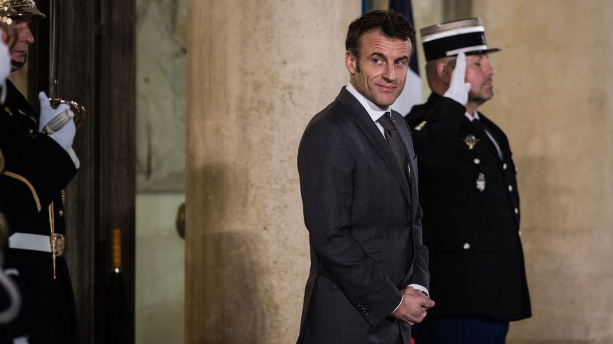 Elbukott a francia kormány elleni bizalmatlansági indítvány 
