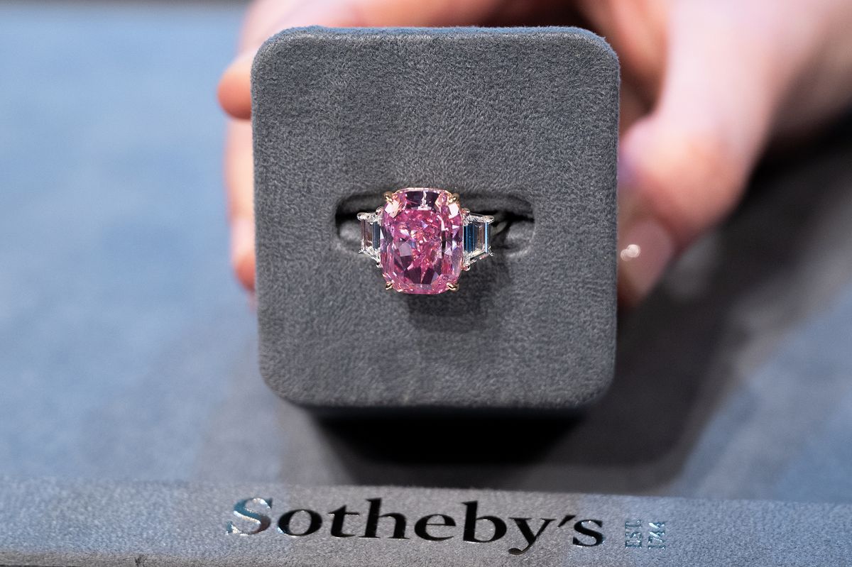 The Eternal Pink Diamond Appears At Sotheby's Auction
gyémánt