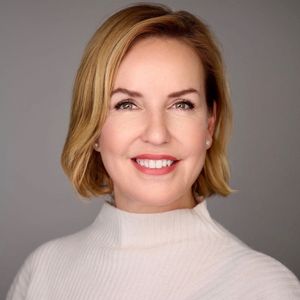Dr. Zolnay Judit vezetési tanácsadó és executive business coach, a Peak Group Women in Finance Program stratégiai partnere