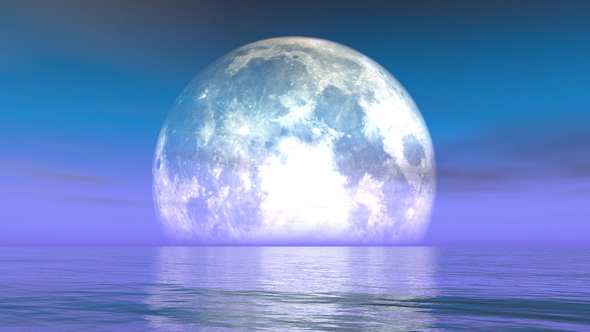 Full,Moon,On,The,Water,reflect,On,The,Sea,science,Fiction,Scene,purple