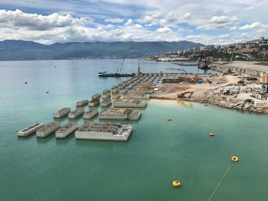 The Port of Rijeka Authority
https://www.portauthority.hr/en/rgp-zagreb-deep-sea-container-terminal/
Zagreb Deep Sea Container terminal