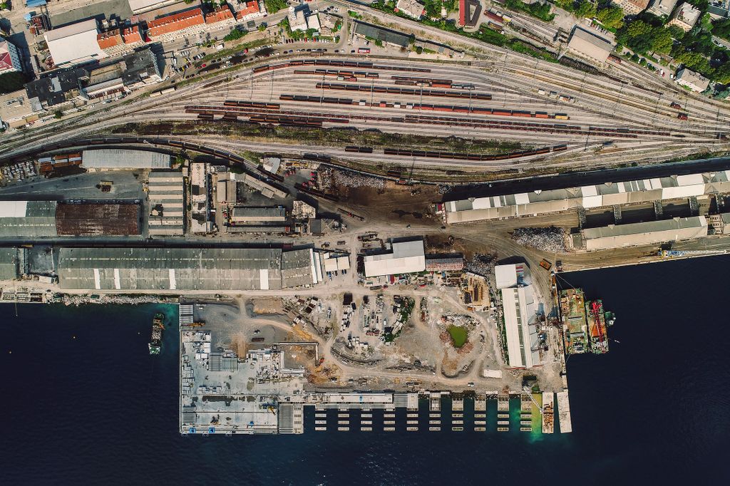 The Port of Rijeka Authority
https://www.portauthority.hr/en/rgp-zagreb-deep-sea-container-terminal/
Zagreb Deep Sea Container terminal