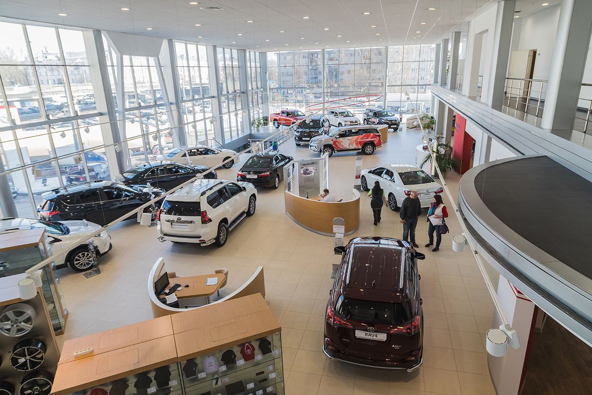 Nizhny,Novgorod,,Russia,-,March,14,,2018:,Cars,In,Showroom
Nizhny Novgorod, Russia - March 14, 2018: Cars in showroom of dealership Toyota in Nizhny Novgorodcity in 2018. Top view